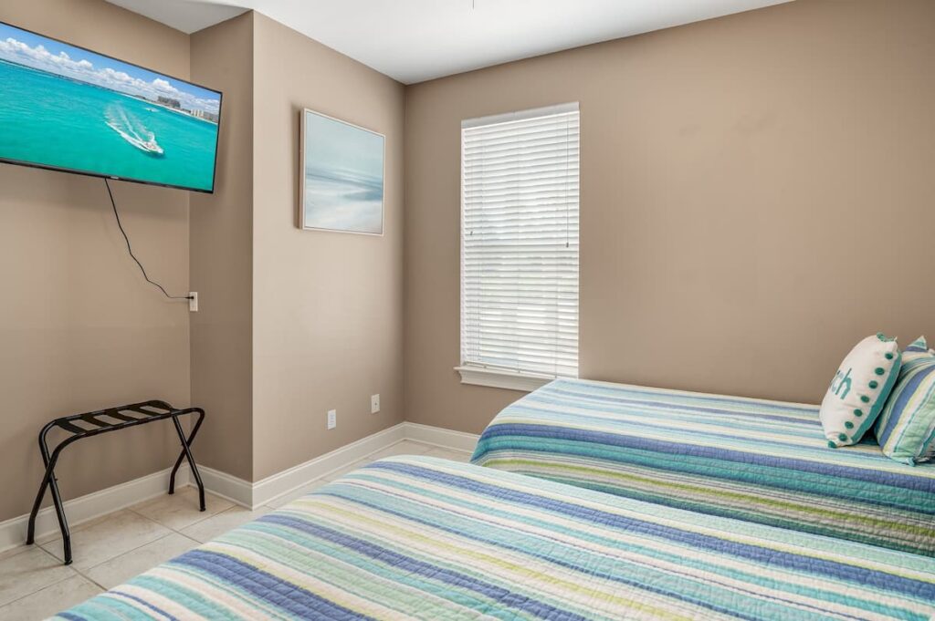 5Tides at Topsail Guest Bedroom