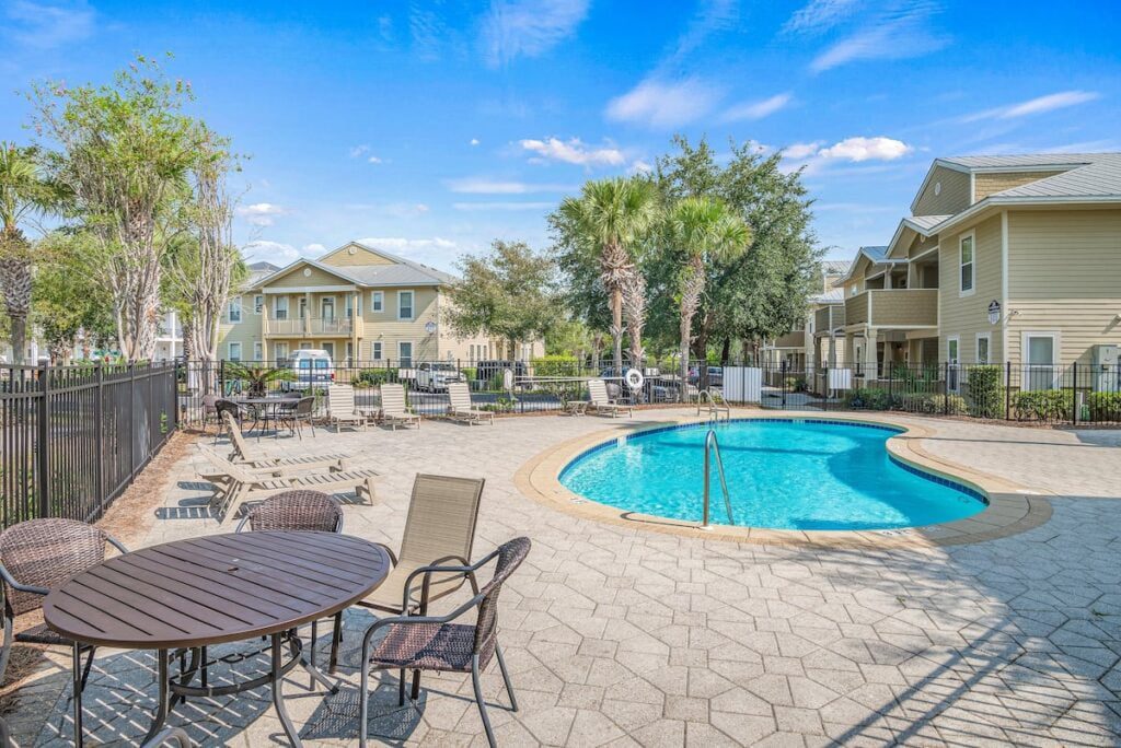Topsail Village Pool