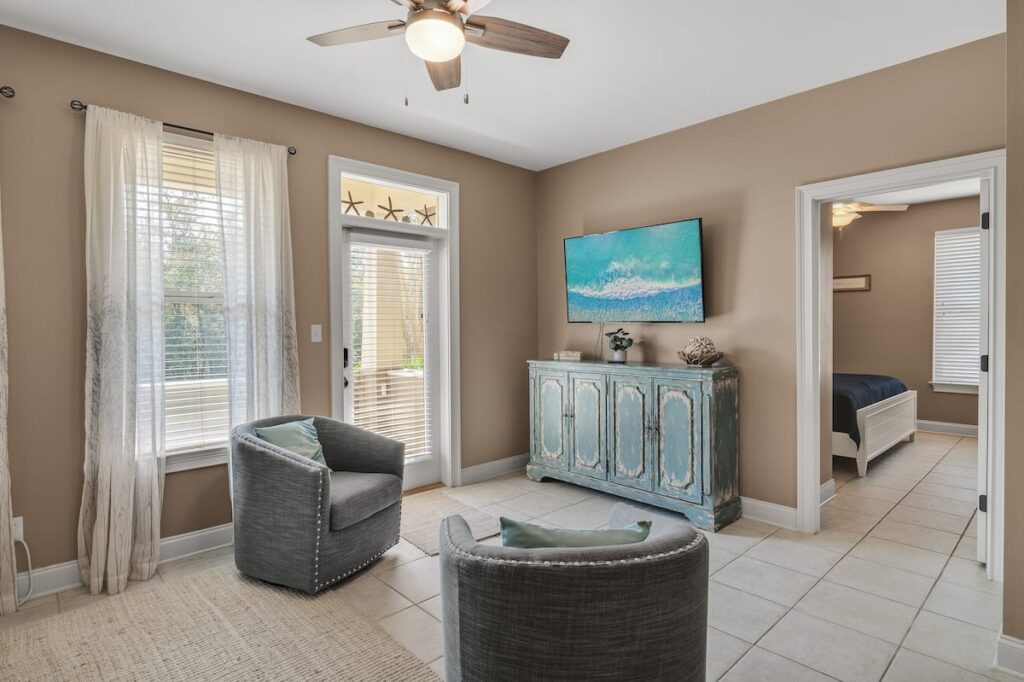 5Tides at Topsail Living Room